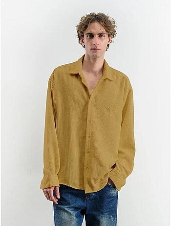 Camisa oversized de veludo com manga comprida e botões à frente giesto