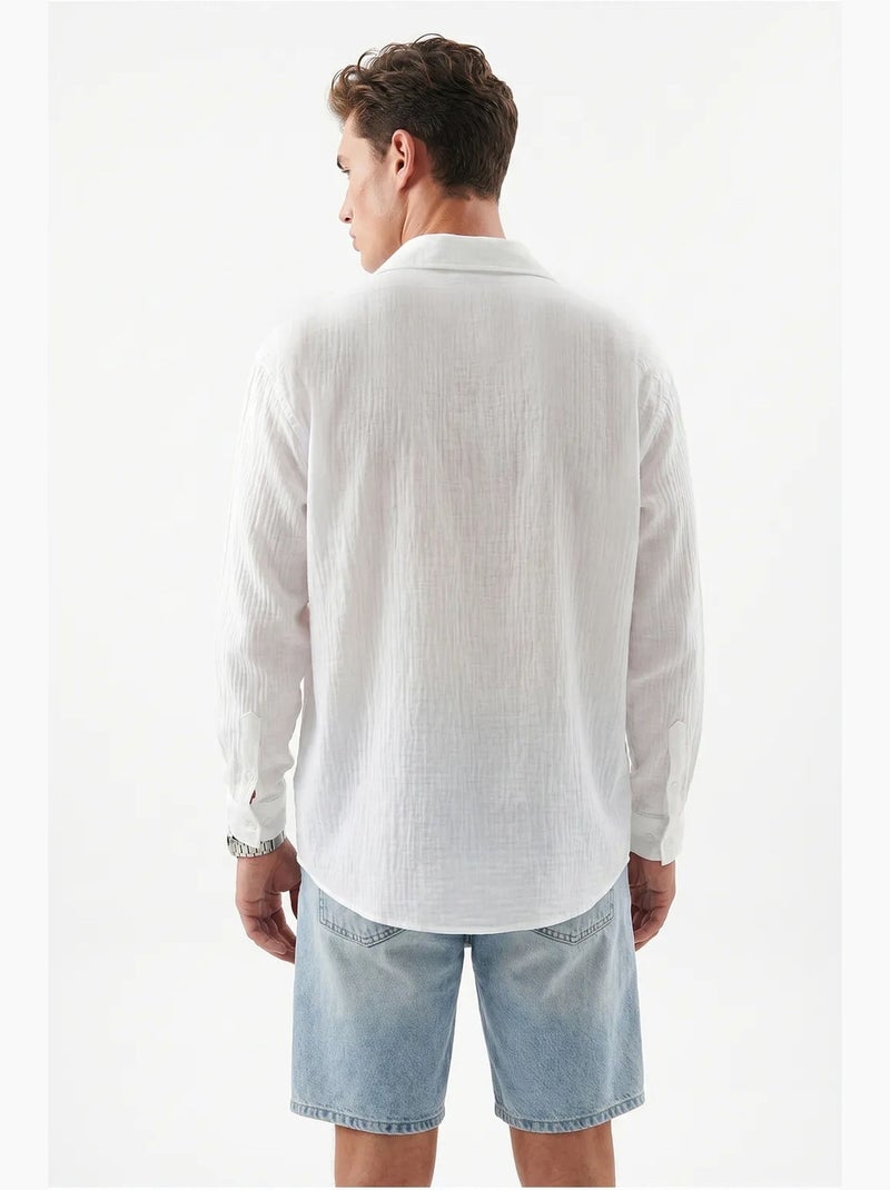 Camisa oversized texturizada com abotoamento frontal lucci Branco - Kiabi