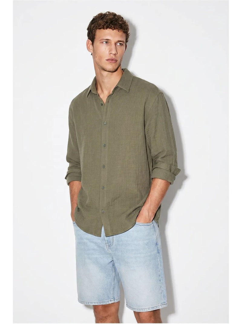 Camisa oversized texturizada com abotoamento frontal lucci Cáqui - Kiabi