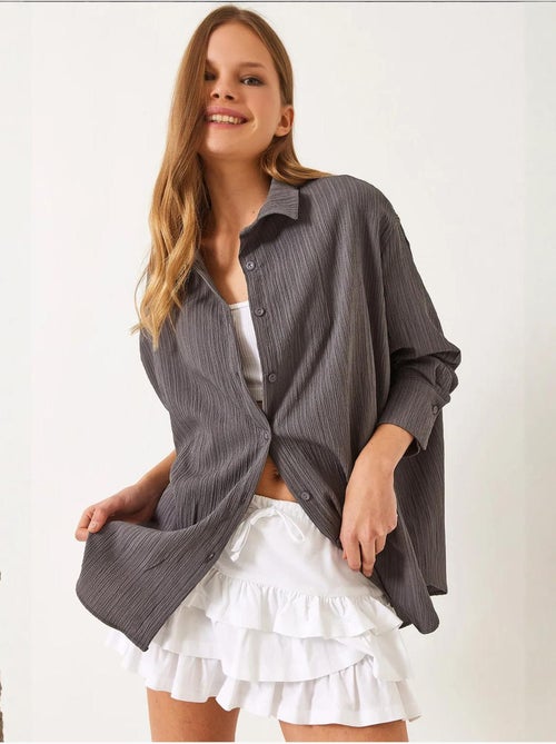 Camisa oversized texturizada lucci - Kiabi Camisa oversized texturizada lucci - Kiabi