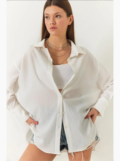 Camisa oversized texturizada lucci - Kiabi Camisa oversized texturizada lucci - Kiabi