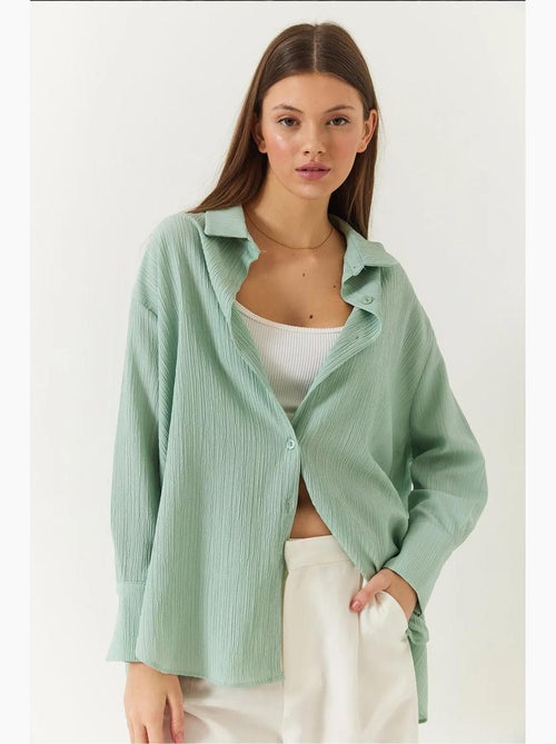 Camisa oversized texturizada lucci - Kiabi Camisa oversized texturizada lucci - Kiabi