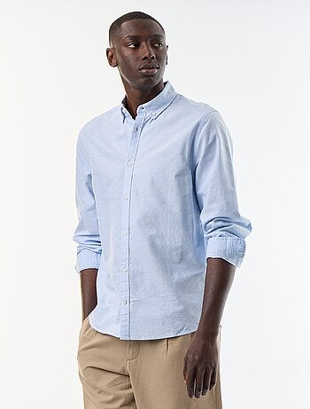 Camisa oxford com abertura abotoada