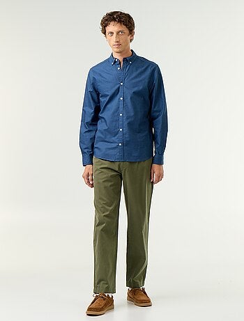 Camisa oxford com abertura abotoada