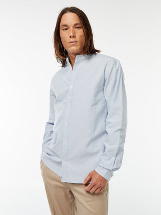 Camisa Oxford com gola mao