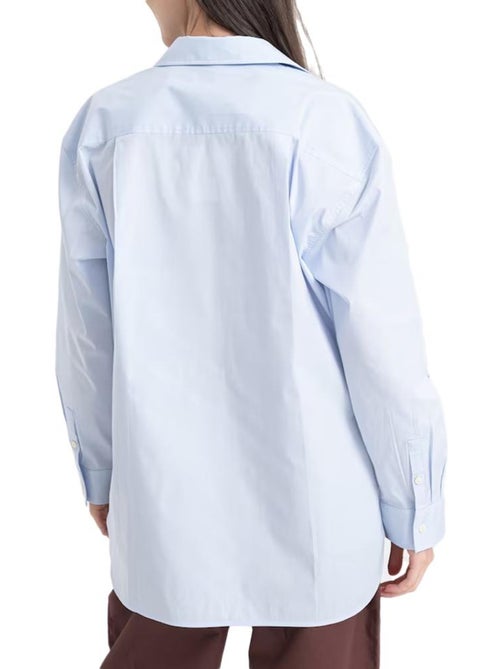 Camisa Popelina Relaxed Azul para Mulher Calvin Klein Jeans - Kiabi Camisa Popelina Relaxed Azul para Mulher Calvin Klein Jeans - Kiabi
