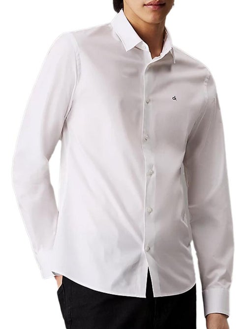 Camisa Poplin Stretch Calvin Klein Jeans para Homem Branca/Preta - Kiabi Camisa Poplin Stretch Calvin Klein Jeans para Homem Branca/Preta - Kiabi