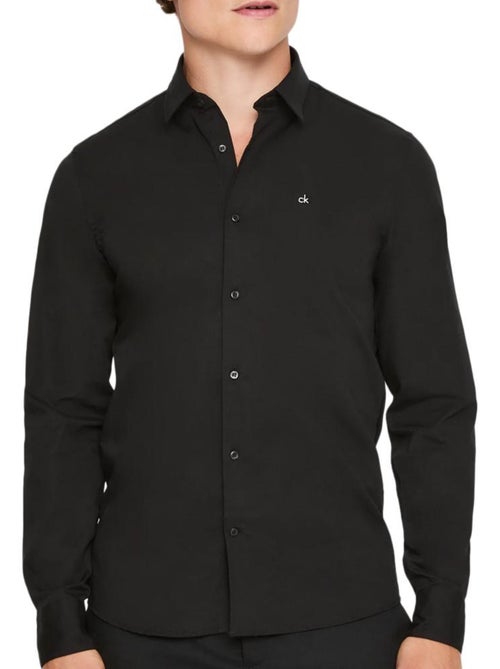Camisa Preta Masculina Calvin Klein Jeans Poplin Stretch - Kiabi Camisa Preta Masculina Calvin Klein Jeans Poplin Stretch - Kiabi