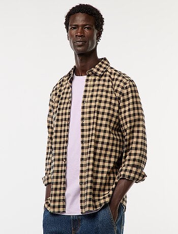 Camisa regular aos quadrados