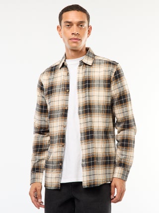 Camisa regular aos quadrados