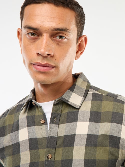 Camisa regular aos quadrados - Kiabi