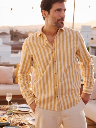 Camisa regular em linho misturado
