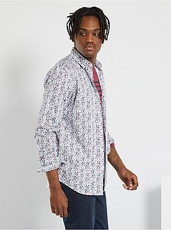 Camisa slim com flores - Kiabi