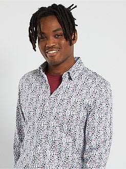 Camisa slim com flores - Kiabi
