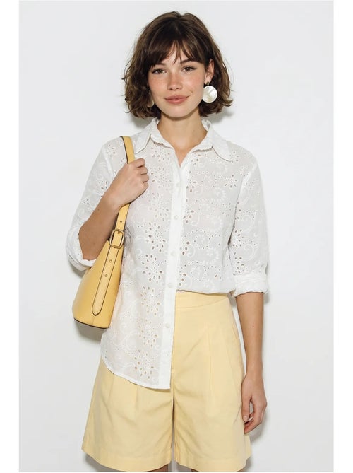 Camisa tecida bordada de corte descontraído lucci - Kiabi Camisa tecida bordada de corte descontraído lucci - Kiabi