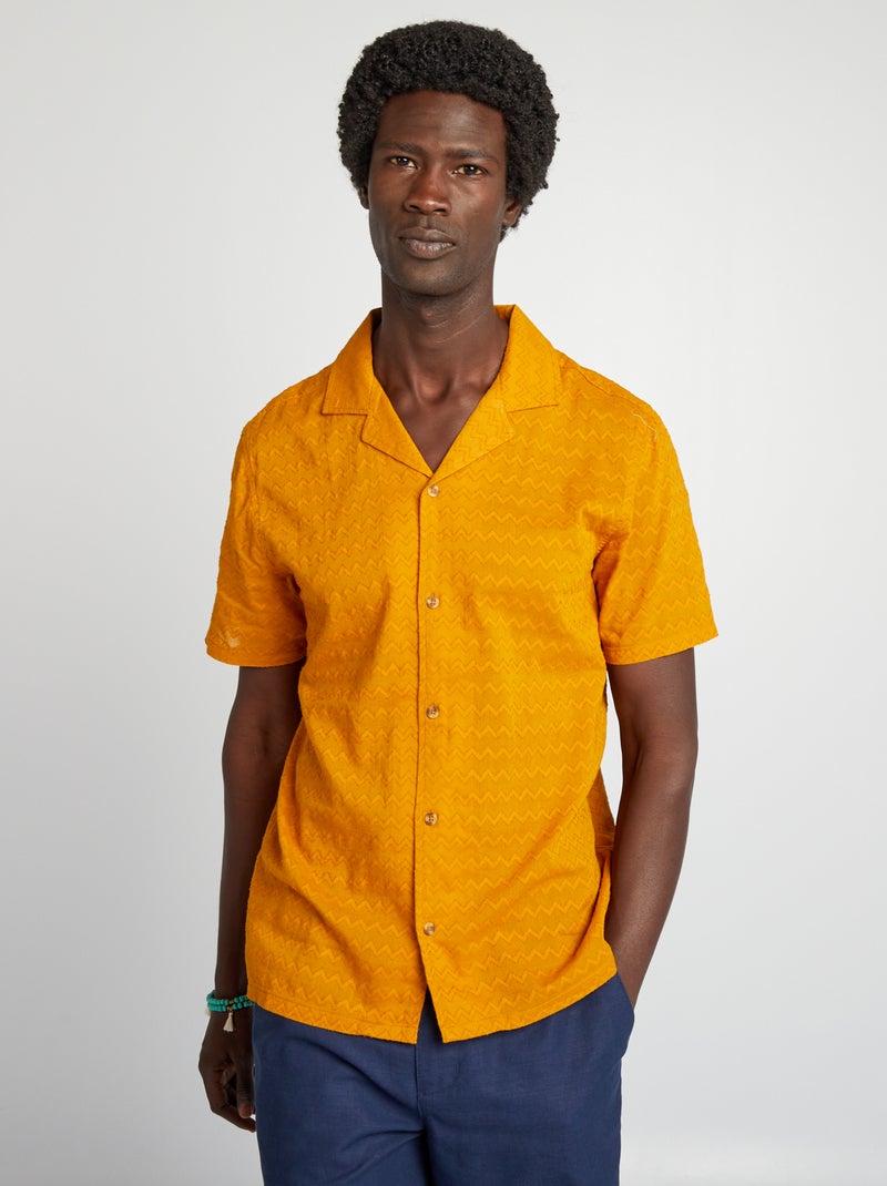 Camisa texturada de manga curta AMARELO - Kiabi