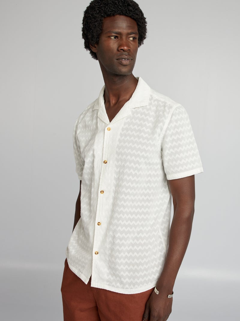 Camisa texturada de manga curta Branco - Kiabi