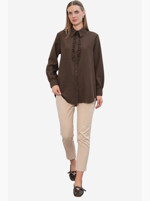 Camisa texturizada com detalhes de folhos bdart - Kiabi Camisa texturizada com detalhes de folhos bdart - Kiabi