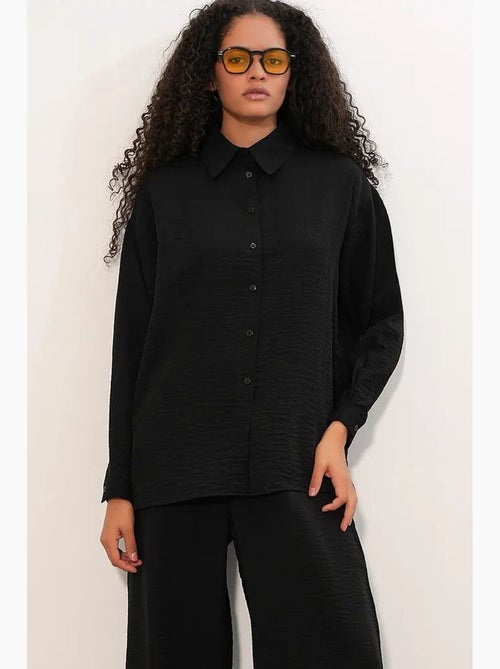 Camisa texturizada de botões com manga comprida bdart - Kiabi Camisa texturizada de botões com manga comprida bdart - Kiabi