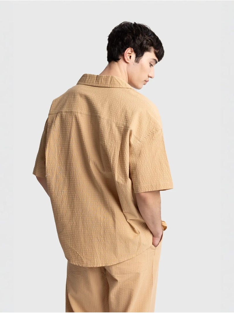 Camisa texturizada de manga curta giesto Greige - Kiabi