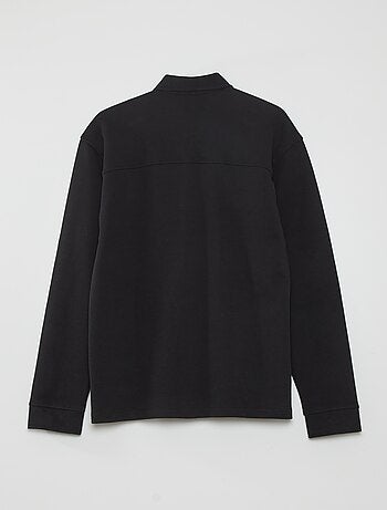 Camisa tipo casaco lisa elástica