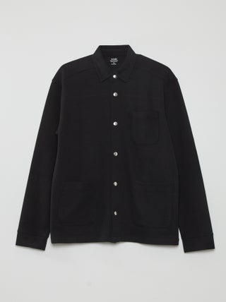 Camisa tipo casaco lisa elástica