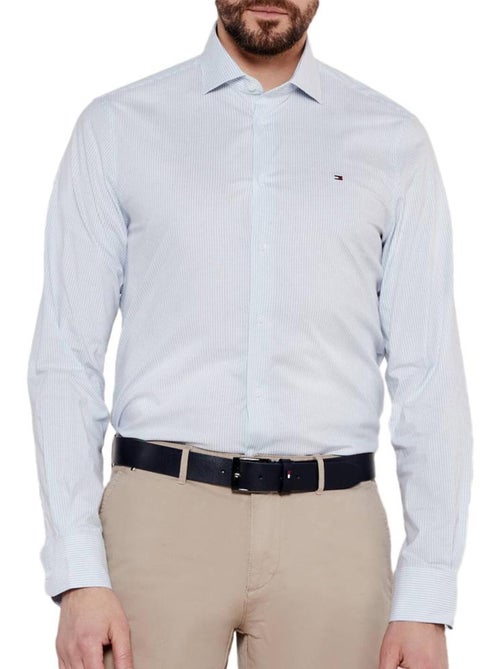Camisa Tommy Hilfiger de Popelina Elástica Branca/Azul para Homem - Kiabi Camisa Tommy Hilfiger de Popelina Elástica Branca/Azul para Homem - Kiabi