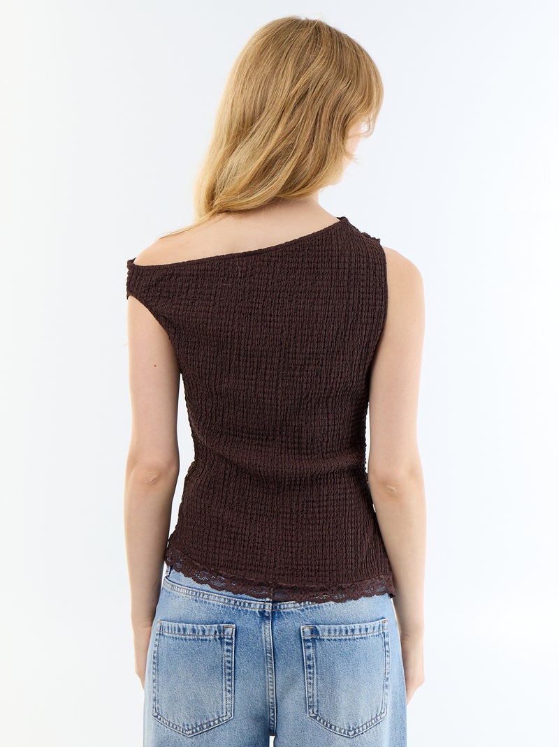 Camiseiro com cavas americanas Castanho - Kiabi