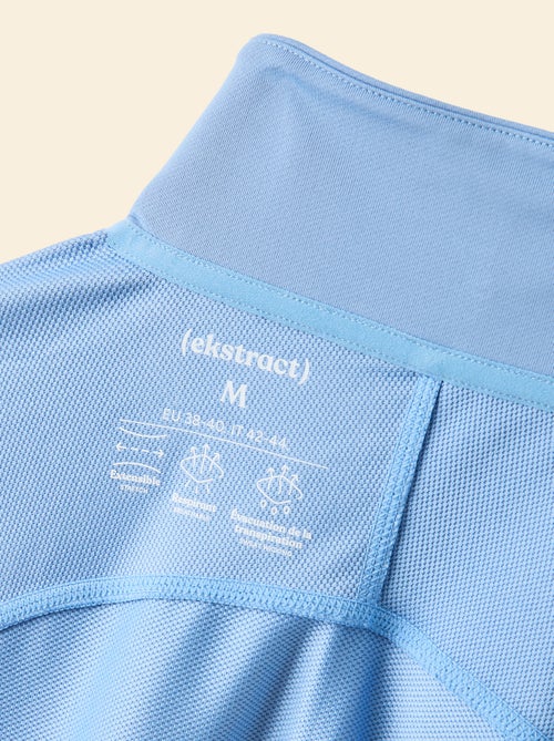 Camiseta desportiva com gola alta com fecho - (ekstract) - Kiabi Camiseta desportiva com gola alta com fecho - (ekstract) - Kiabi