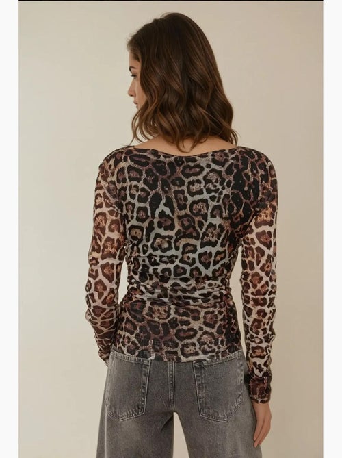 Camiseta estampa leopardo decote barco drapeado manga comprida hiccup - Kiabi