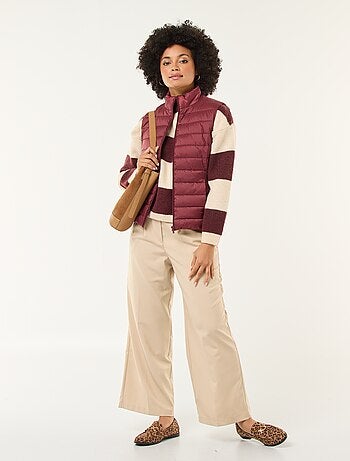 Camisola às riscas de gola redonda em material suave