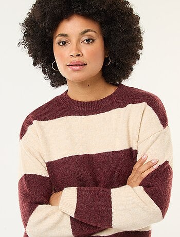 Camisola às riscas de gola redonda em material suave