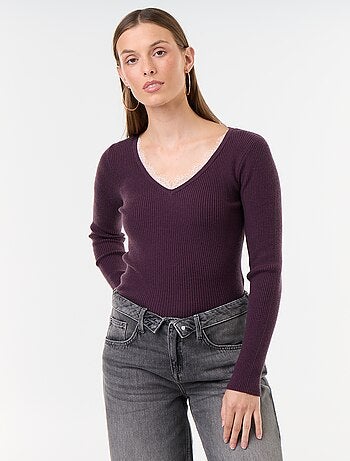 Camisola canelada com decote em V e renda