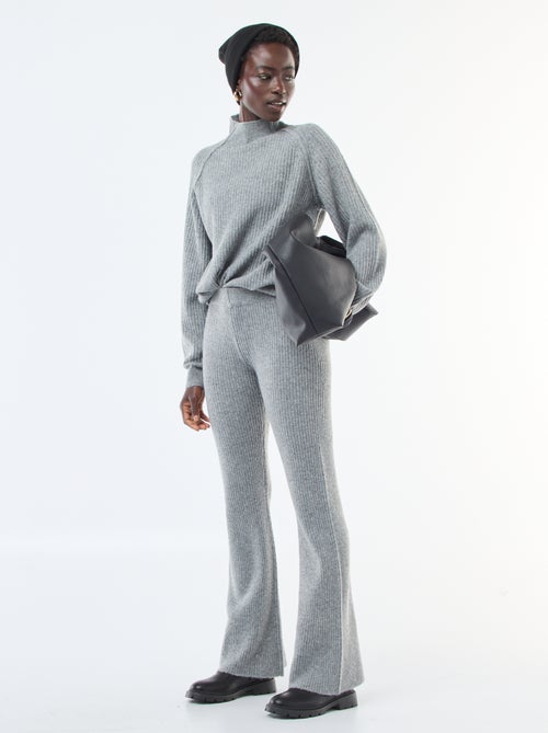 Camisola canelada de mangas compridas e gola alta - Kiabi