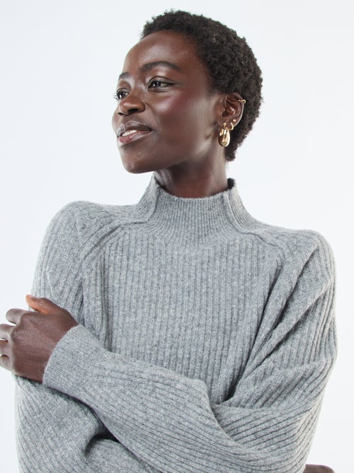 Camisola canelada de mangas compridas e gola alta - Kiabi