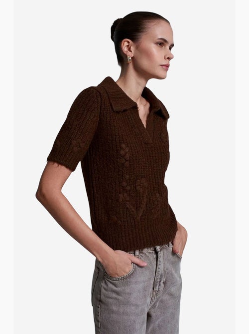 Camisola canelada texturizada com gola polo dilvin - Kiabi Camisola canelada texturizada com gola polo dilvin - Kiabi