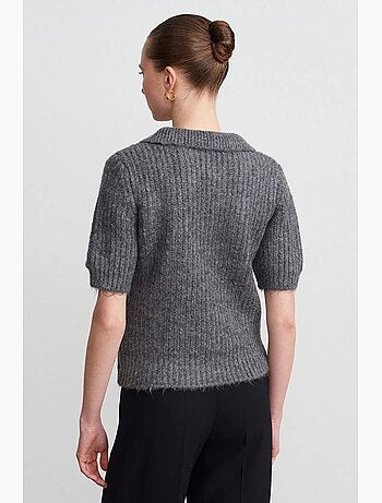 Camisola canelada texturizada com gola polo dilvin