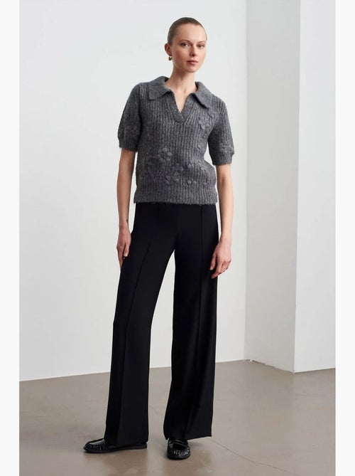 Camisola canelada texturizada com gola polo dilvin - Kiabi Camisola canelada texturizada com gola polo dilvin - Kiabi