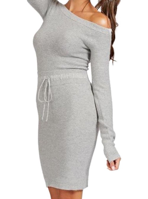 Camisola cinzenta de mulher guess com ombro descaído - Kiabi Camisola cinzenta de mulher guess com ombro descaído - Kiabi