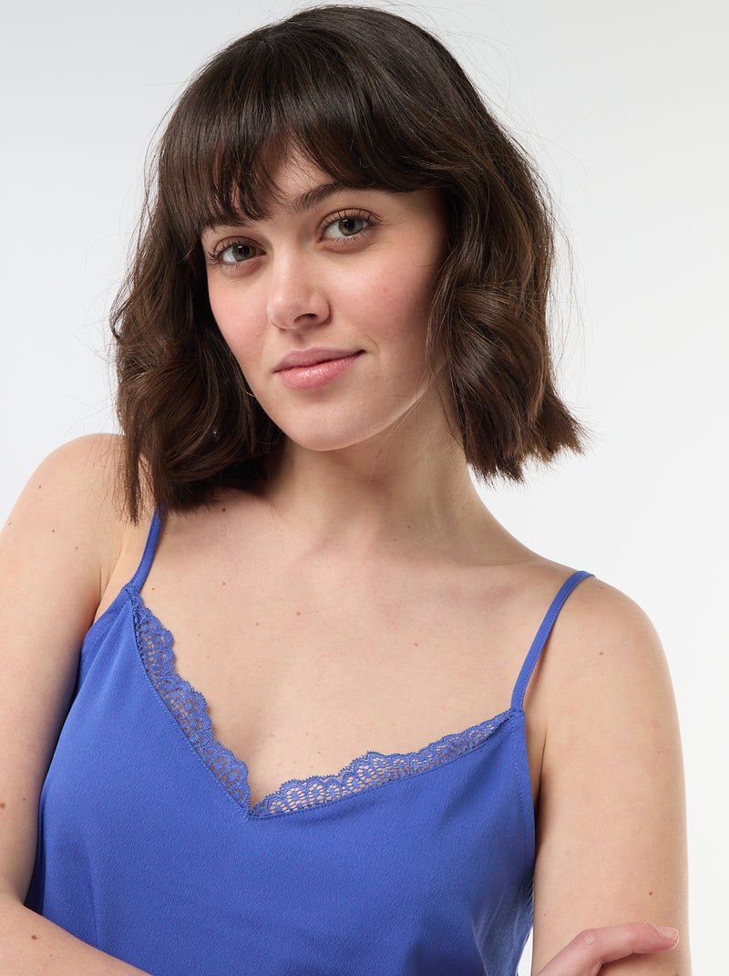 Camisola com alças finas ajustáveis e gola em renda Azul - Kiabi