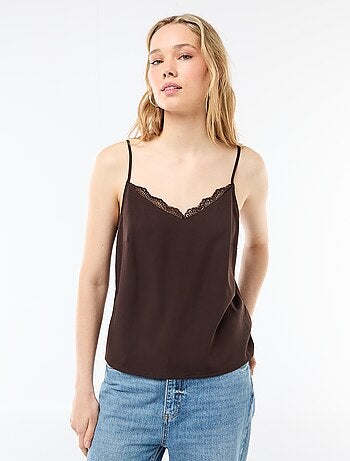 Camisola com alças finas ajustáveis e gola em renda