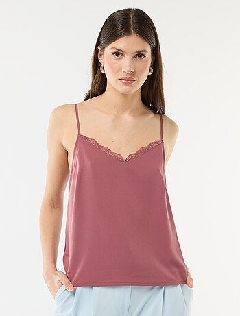 Camisola com alças finas ajustáveis e gola em renda