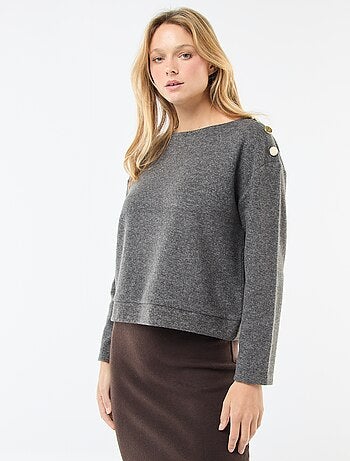 Camisola com botões fantasia dourados no ombro