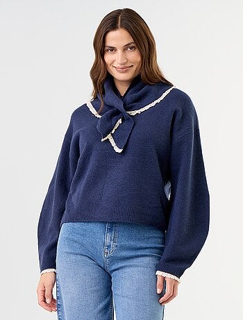 Camisola com cachecol a condizer