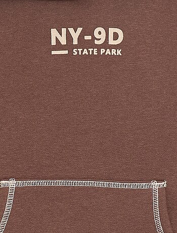 Camisola com capuz estampada