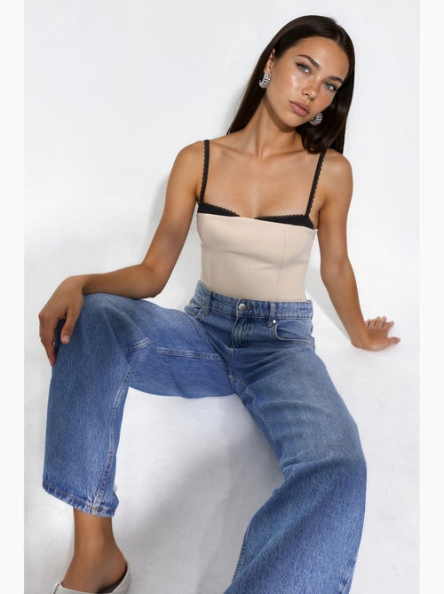 Camisola com detalhes contrastantes hiccup - Kiabi