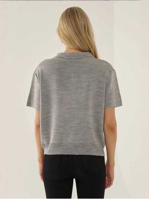 Camisola com fecho e gola polo - Kiabi Camisola com fecho e gola polo - Kiabi