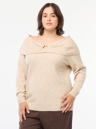 Camisola com gola bardot e pormenor frontal