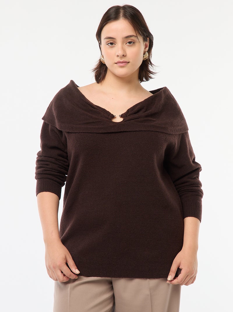 Camisola com gola bardot e pormenor frontal Castanho - Kiabi