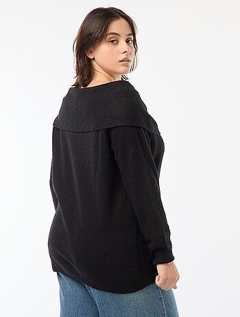 Camisola com gola bardot e pormenor frontal